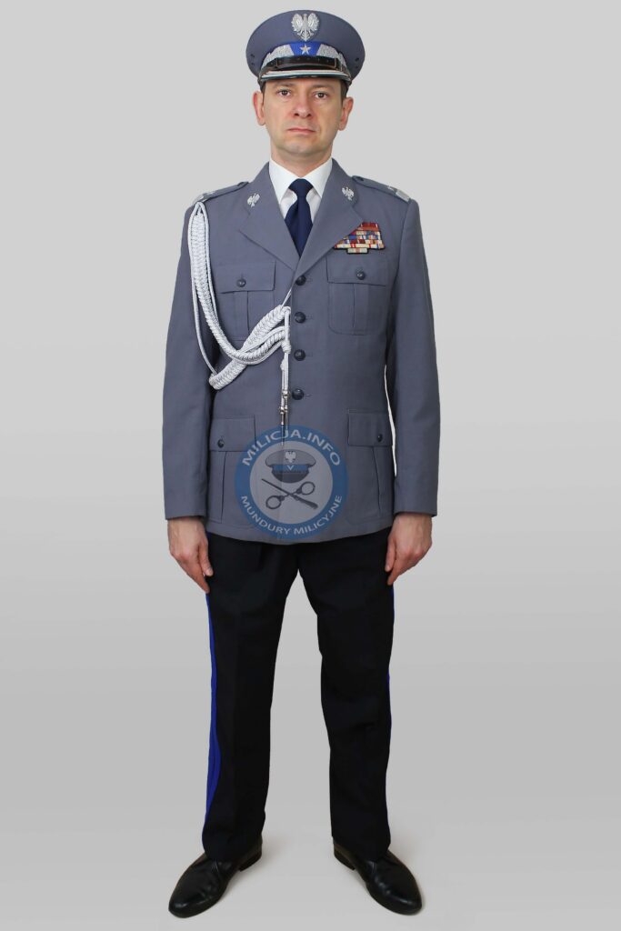 Generał brygady MO ze sznurem galowym i baretkami – ok. 1970–1990.