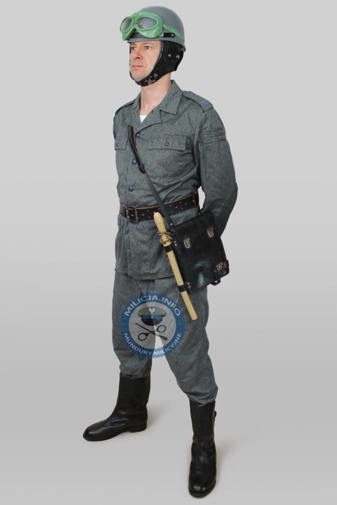 ZOMO – mundur ćwiczebny letni – hełm z goglami – ok. 1969–1976.