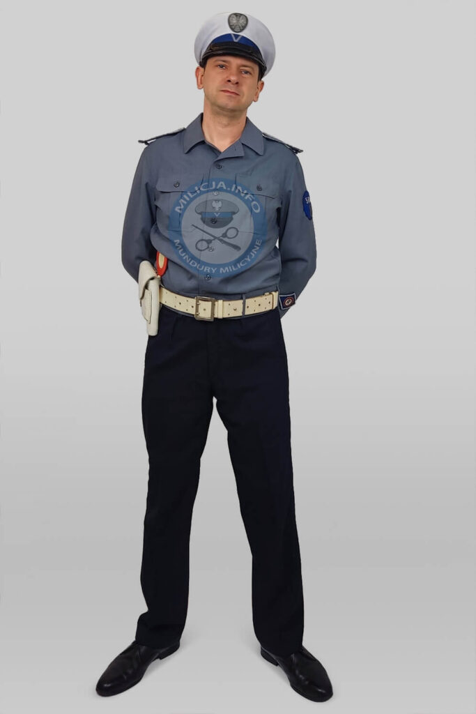 Milicyjna drogówka – sierżant w bluzie letniej, kabura, lizak – ok. 1975–1990.