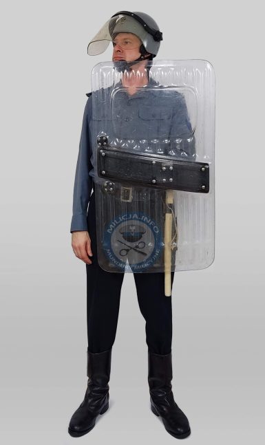 ZOMO – Operacja Veto – Warszawa, 1989 – umundurowanie służbowe w połączeniu z wyposażeniem ochronno-szturmowym.